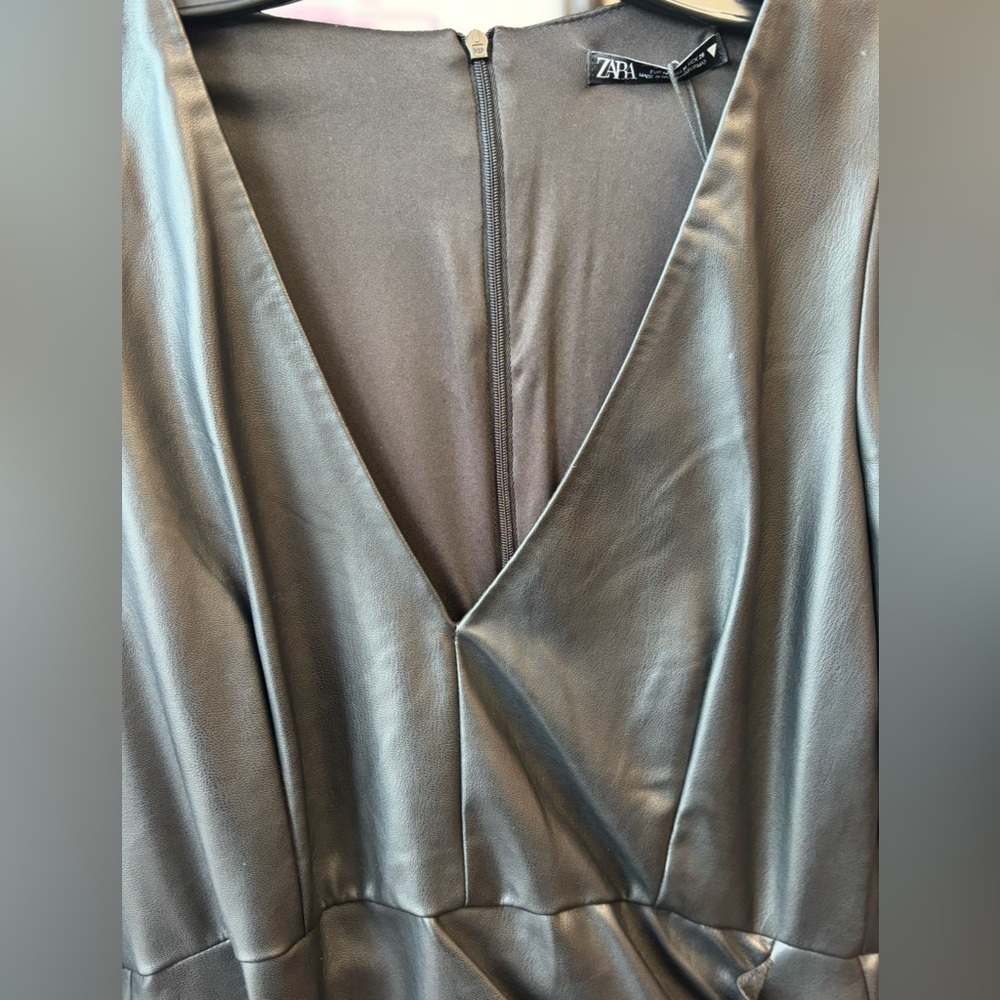 ZARA Faux Leather long sleeve mini dress with ruffle in black NWT, Size medium🖤 - Picture 5 of 9